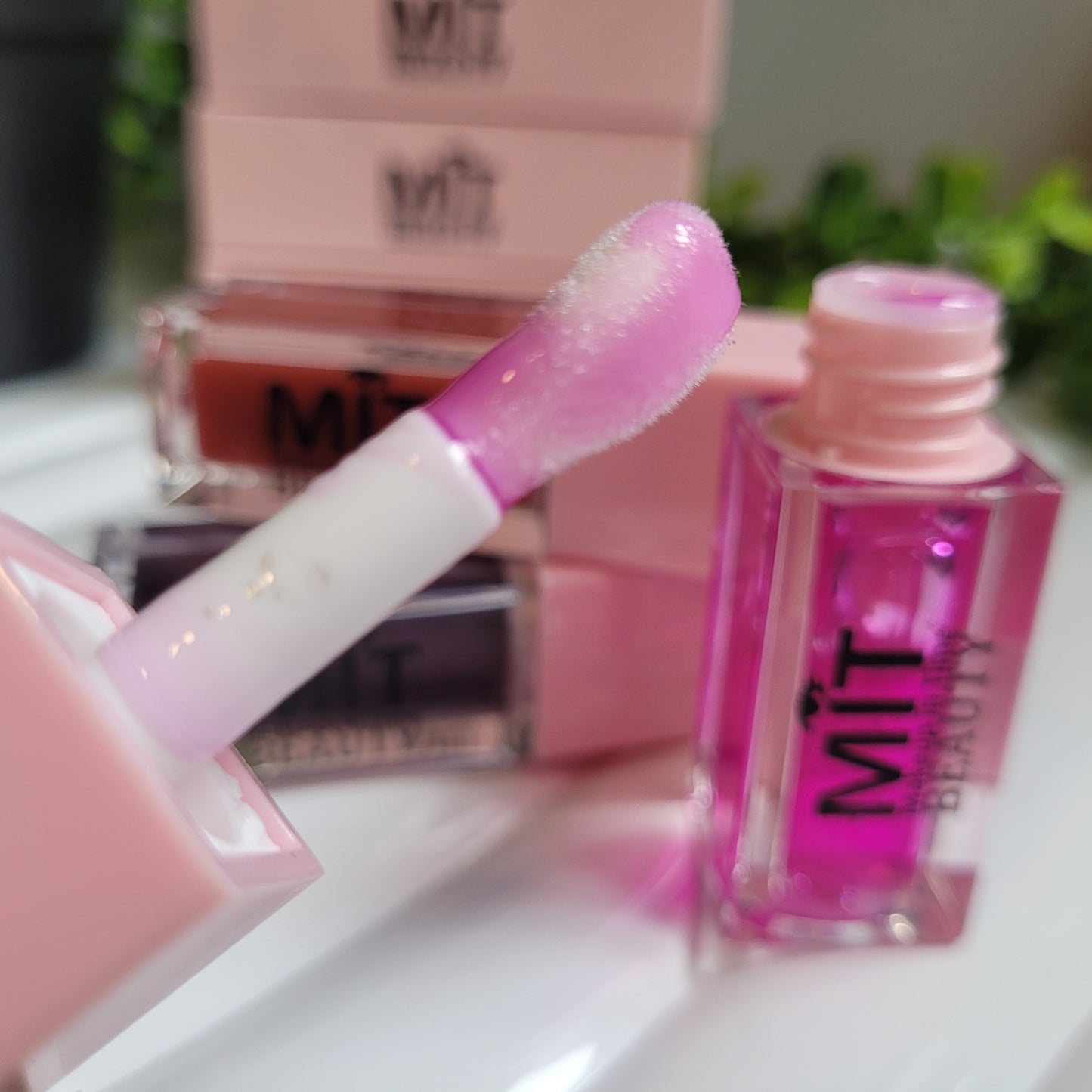 MIT Professional Makeup Gloss Lip Oil