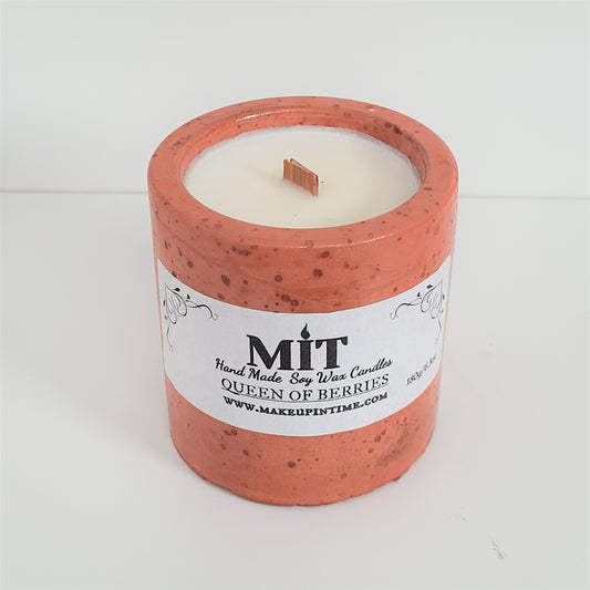 Limited edition hand made candles with a fantastic fresh & sweet scent with an aroma of strawberry and If you have them plug-in fragrances within your home, these candles will have a better reaction to when you enter the room leaving your room smelling like the most divine candy. #candles #handmade