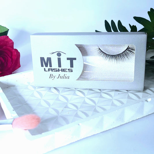 MIT Light Look Synthetic Vegan Silk False 3D Lashes