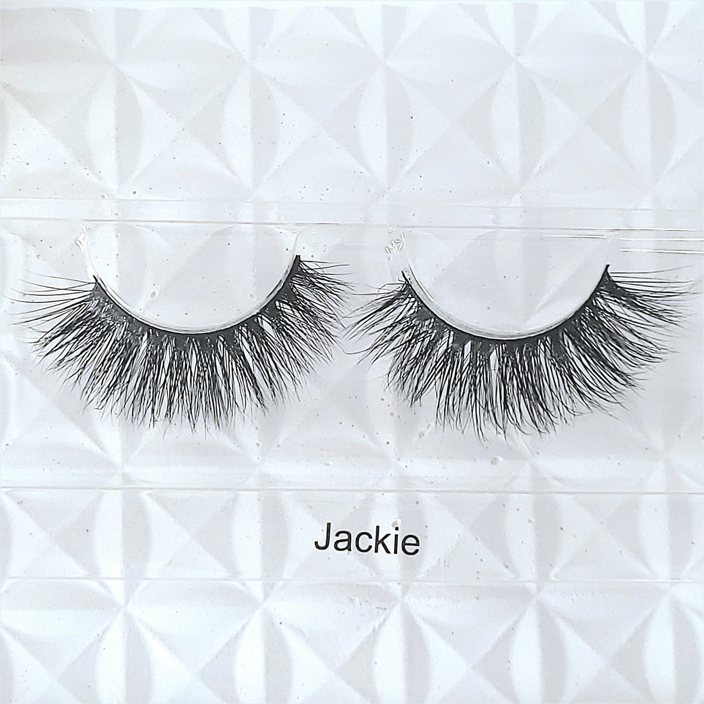 MIT JACKIE LIMITED EDITION LUXURY CRUELTY FREE 3D LASHES